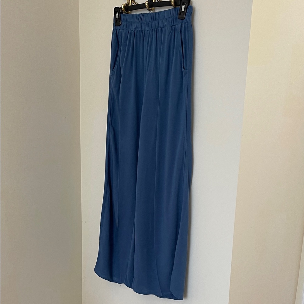 ZENANA HIGH WAISTED ELASTIC WAIST BLUE WIDE LEG PANTS WITH POCKETS Size Small